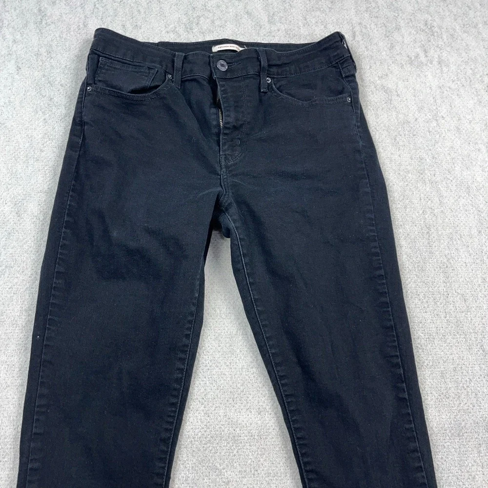 Levis includes item